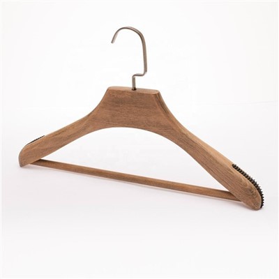 Percha de madera de lujo