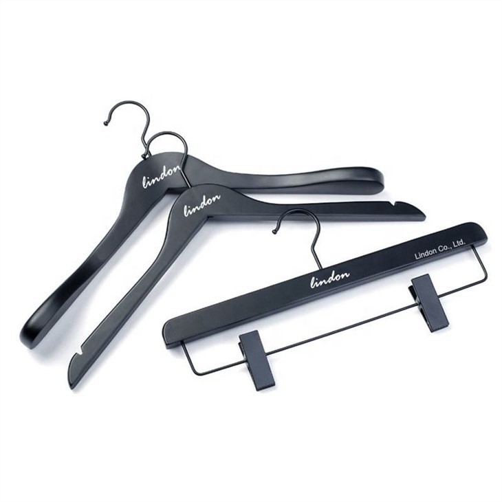 White Wooden Hangers Classical Standard Adult Solid Wood White Hanger Clothes Hangers With Pant Bar